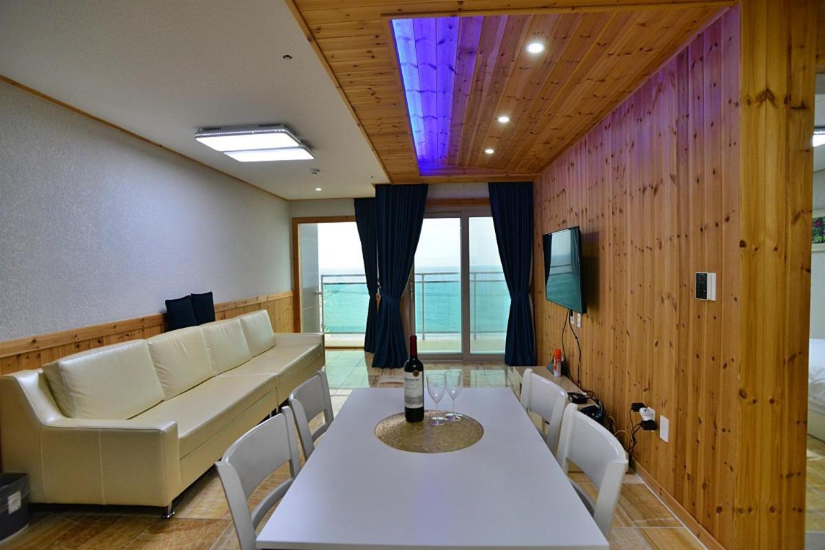 The Four Hills Jeju Hotel Exterior photo